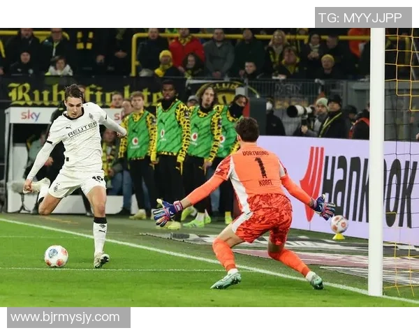 多特蒙德主场激战门兴格拉德巴赫誓夺关键三分掀起德甲焦点之夜