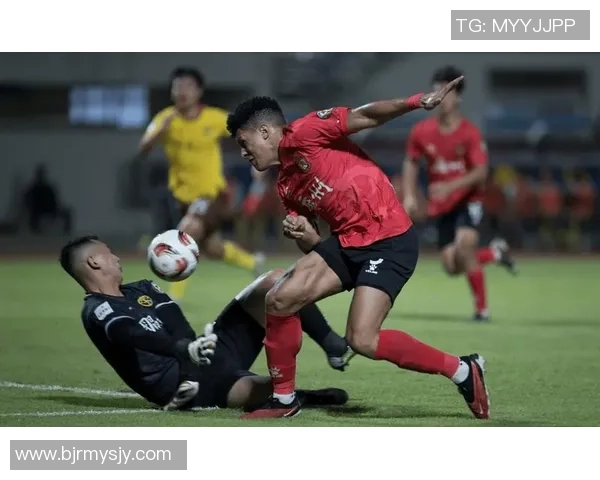 广州队主场鏖战强敌全场激战精彩纷呈展现王者风范