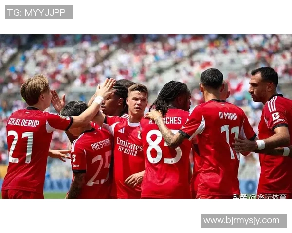 本菲卡迎强敌鏖战绿茵巅峰对决谁能笑傲欧洲赛场