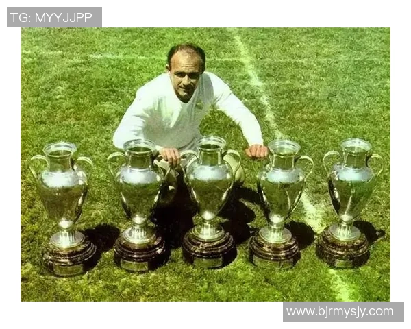 皇家马德里百年辉煌征程与现代足球王朝的荣耀传承 皇家马德里百年辉煌征程与现代足球王朝的荣耀传承